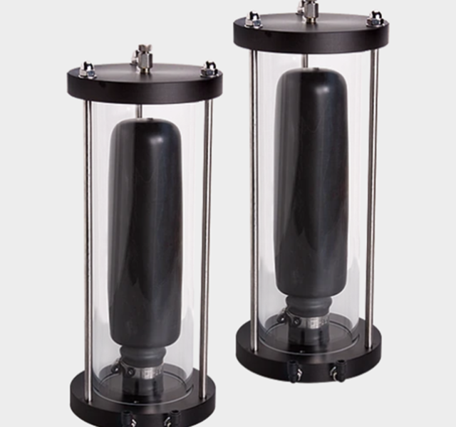 Air/Water Bladder Cylinder